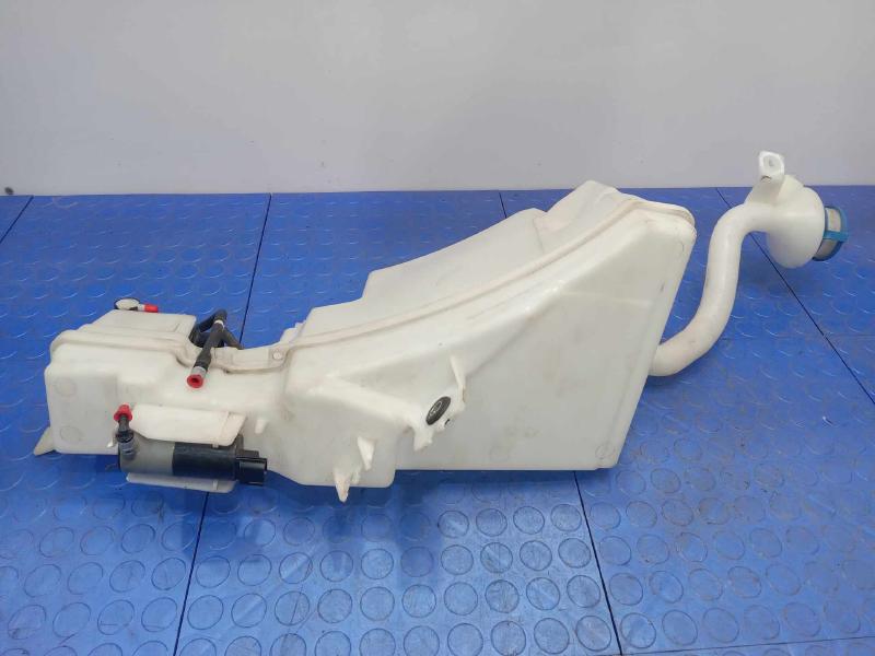 2016-2024 Volvo XC90 Windshield Washer Fluid Reservoir Assembly OEM 313493884