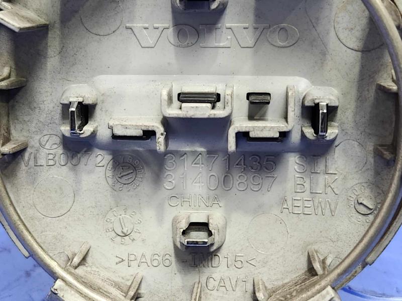 2018 Volvo S90 Center Cap