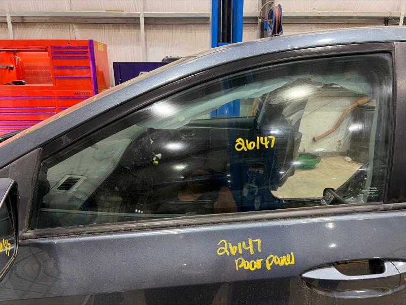 2017 Toyota Corolla Front Door Glass/Window