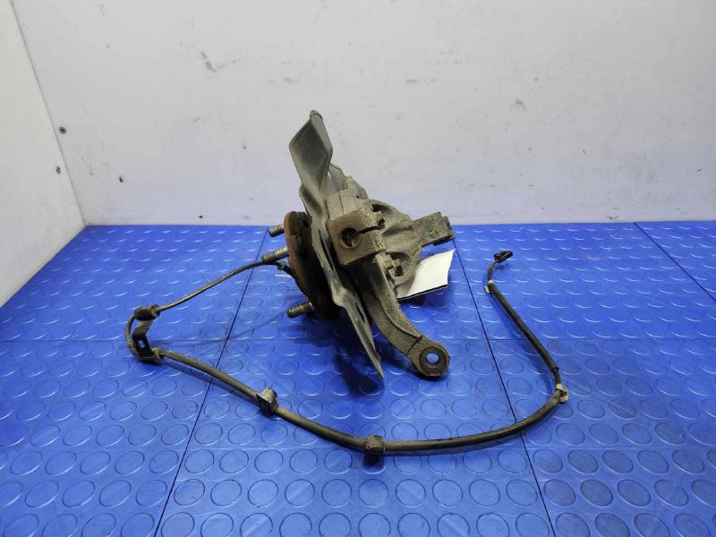 2013 Hyundai Santa Fe Spindle Knuckle Front