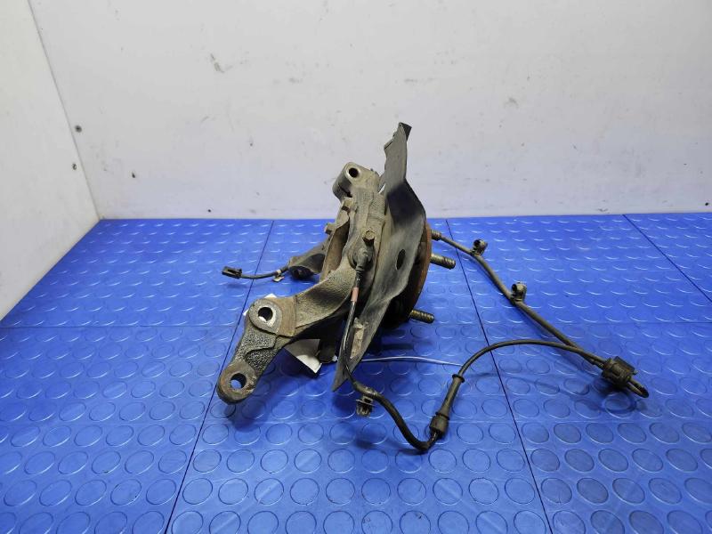 2013 Hyundai Santa Fe Spindle Knuckle Front