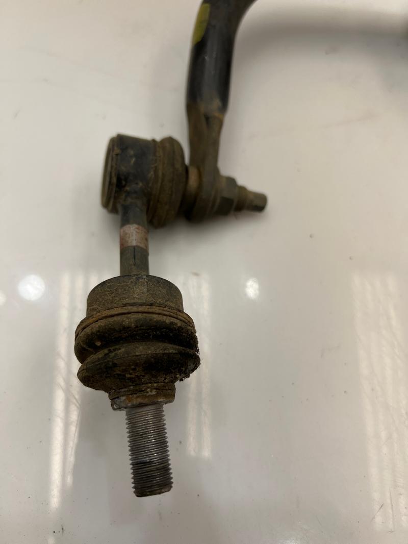 2015 - 2018 Kia Sedona Rear Stabilizer Bar Swaybar OEM 55510A9100