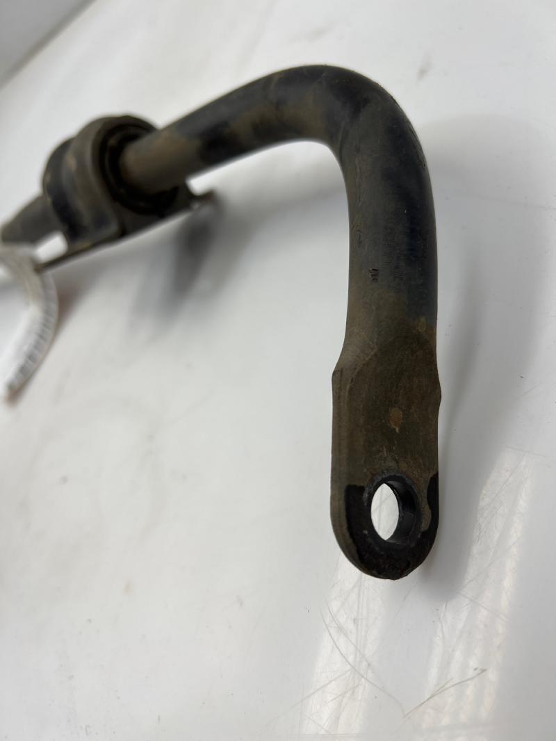 2015 - 2018 Kia Sedona Rear Stabilizer Bar Swaybar OEM 55510A9100