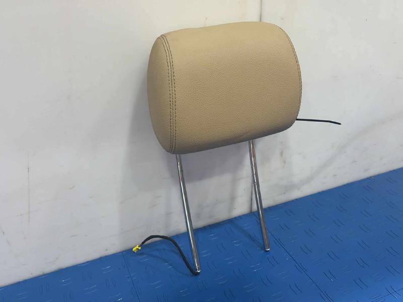 2010 Mercedes ML-Class Headrest