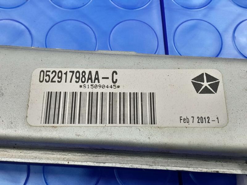 2012 Jeep Patriot Front Door Regulator