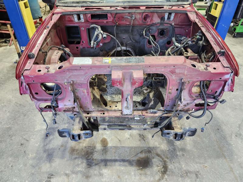 2004 Ford Explorer Radiator Support