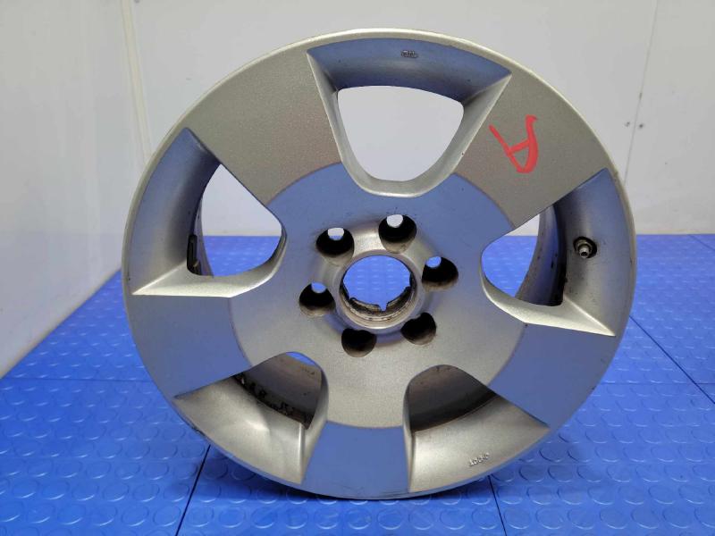 2007 Nissan Pathfinder Wheel