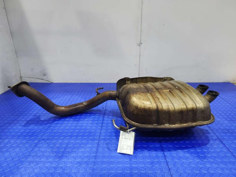 2011 Kia Sorento Muffler