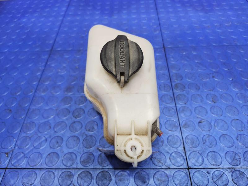 2016 Kia Sedona Coolant Recovery Bottle