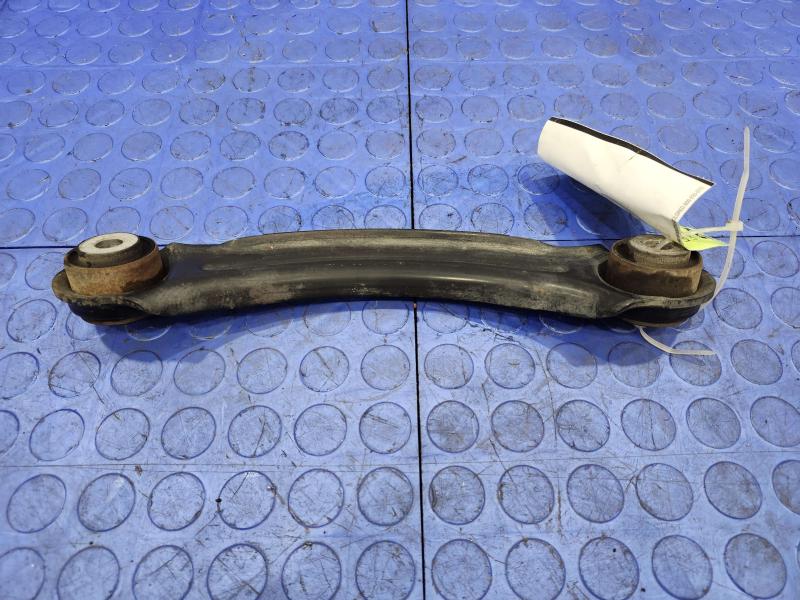 2013 Chrysler 300 Upper Control Arm Rear