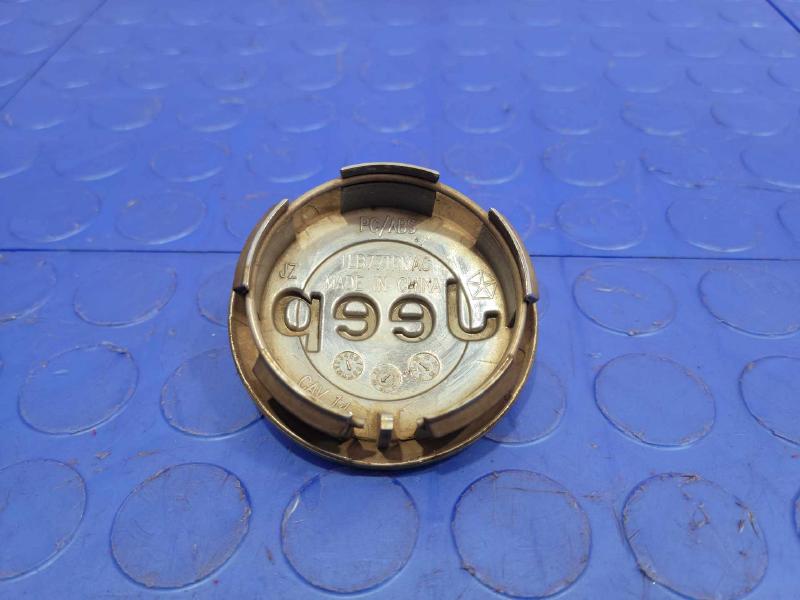 2017 Jeep Compass Center Cap