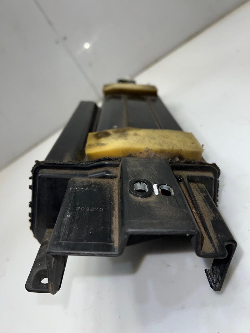 2011 Jaguar XF Evaporator Canister