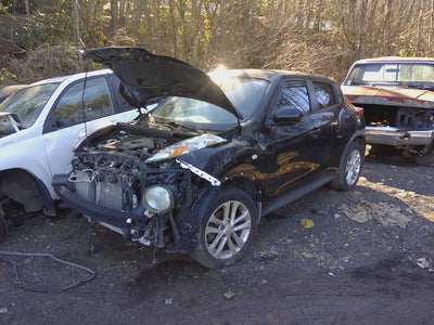 2013 Nissan Juke Center Pillar