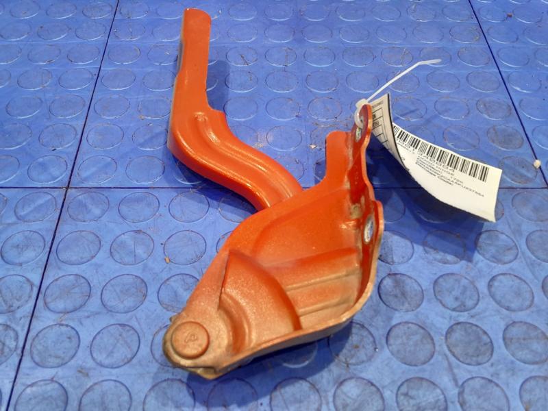 2019 Hyundai Kona Hood Hinge