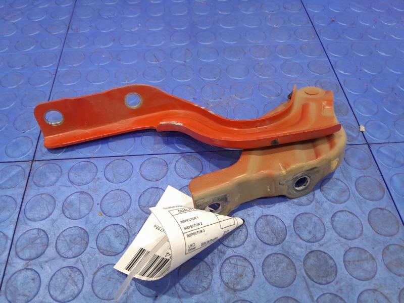 2019 Hyundai Kona Hood Hinge