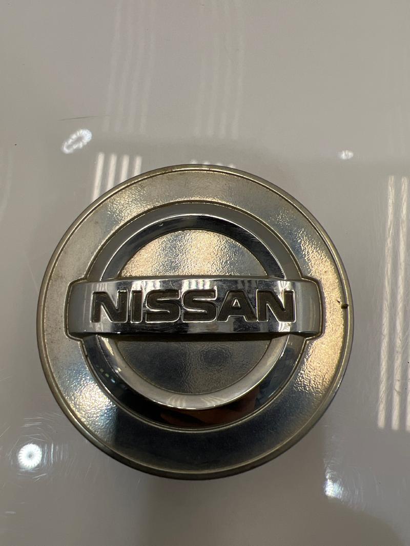 2011 Nissan Juke Center Cap