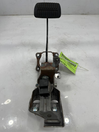 2013 - 2016 Subaru XV Crosstrek Brake Pedal Assembly OEM