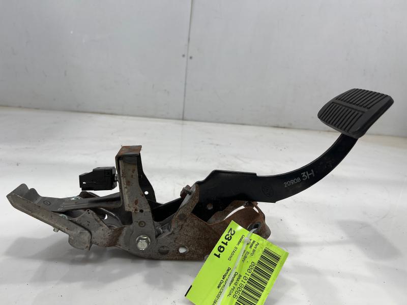2013 - 2016 Subaru XV Crosstrek Brake Pedal Assembly OEM