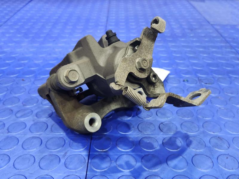 2017 Toyota Prius Caliper