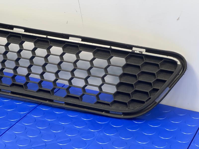2011-2017 Toyota Sienna Lower Bumper Grille Genuine OEM Part 5311208010