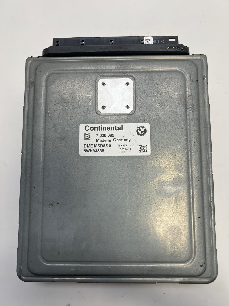 2011 BMW 750i Engine/Motor Brain Box