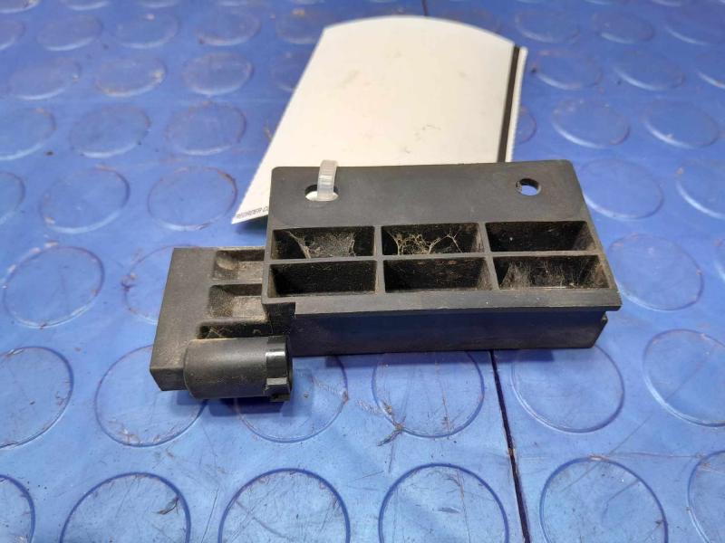 2011-2020 Dodge Journey Passive Entry Antenna Module OEM 68068148AA