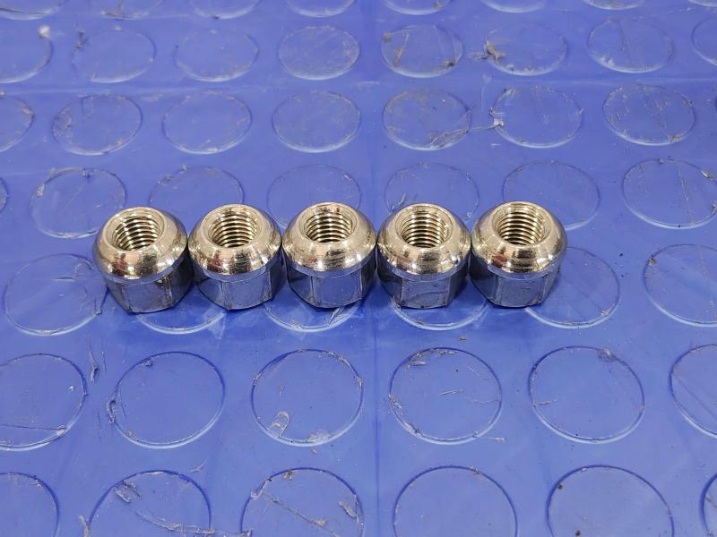 2013 Honda Civic Lug Nuts