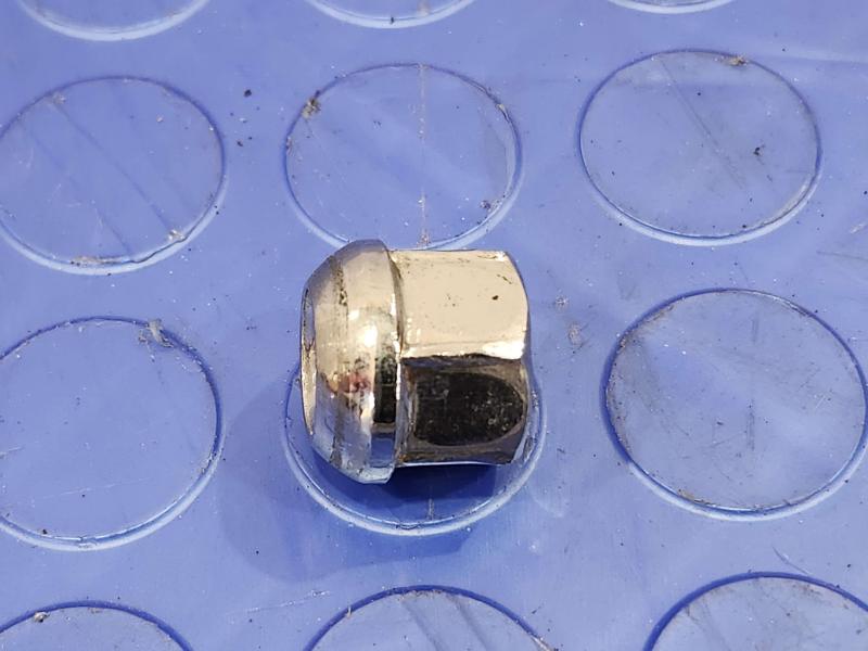 2013 Honda Civic Lug Nuts