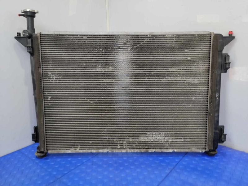 2016 Kia Sedona Radiator