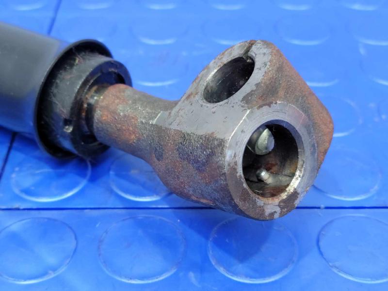 1996 Mazda B2300 Floor Shifter