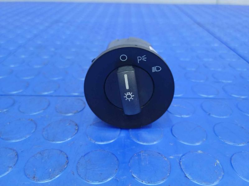 2011-2013 Ford Fiesta Headlight Control Switch Genuine OEM Part AE8T-13A024-AB