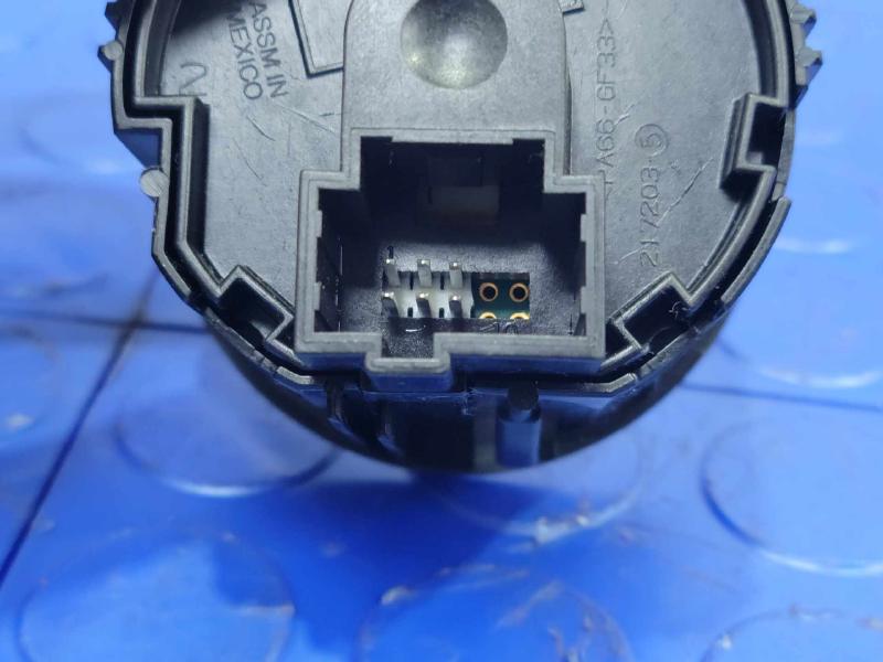 2011-2013 Ford Fiesta Headlight Control Switch Genuine OEM Part AE8T-13A024-AB