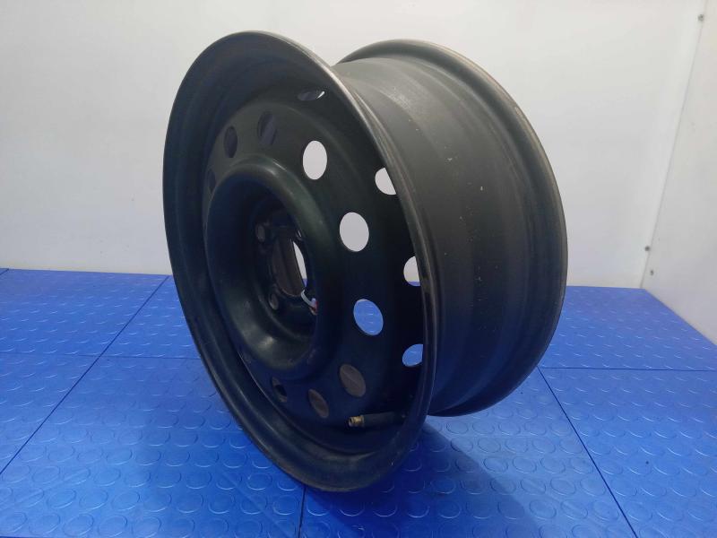 2006 Saturn Ion Wheel