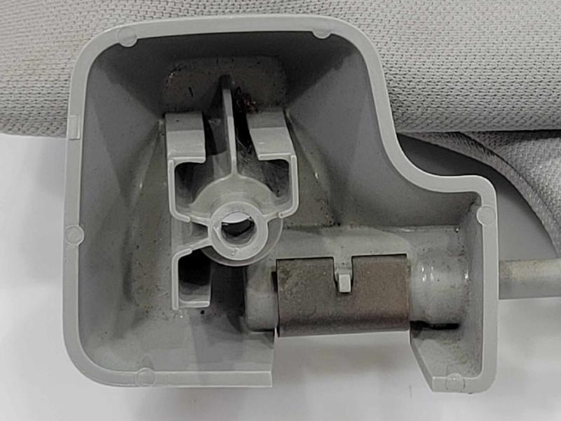 2004 Lincoln Navigator Sun Visor