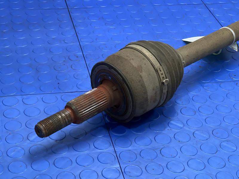 2011 Ford Expedition Axle Shaft
