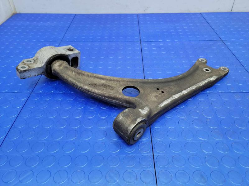 2009 Volkswagen Tiguan Lower Control Arm Front