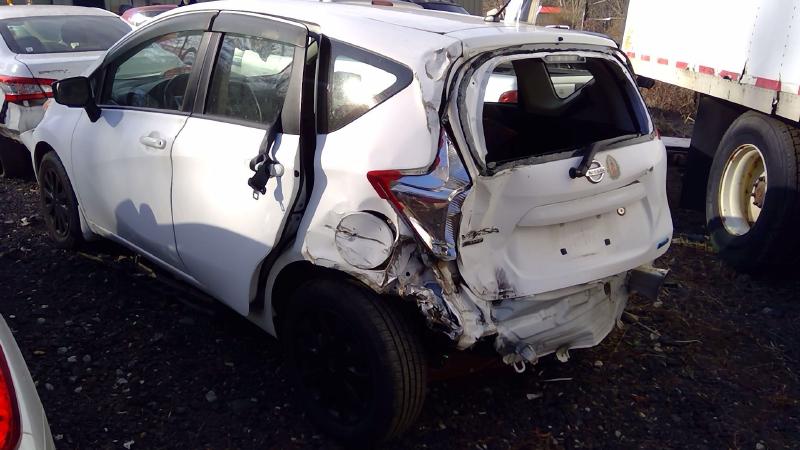 2015 Nissan Versa Front Door