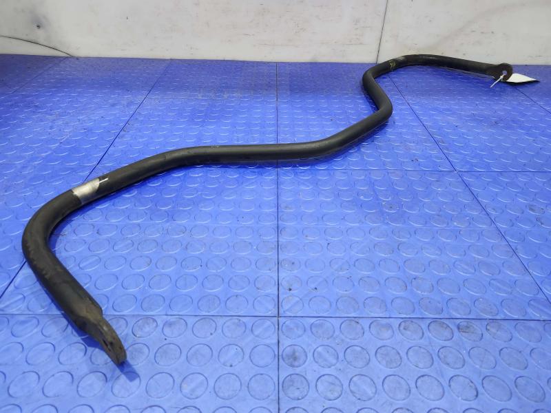 2015 GMC Yukon XL Stabilizer Bar