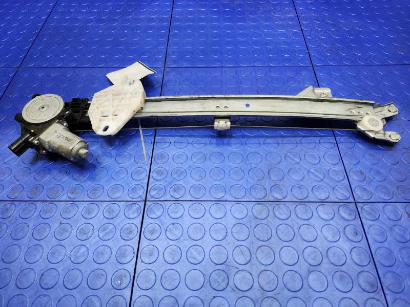 2016 Acura RDX Front Door Regulator