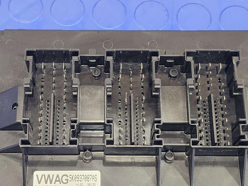 2020 Volkswagen Passat Chassis Brain Box