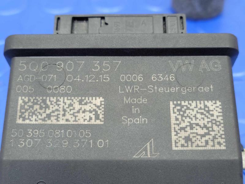 2015-2016 Audi A3 Headlight Control Module Genuine OEM Part 5Q0907357