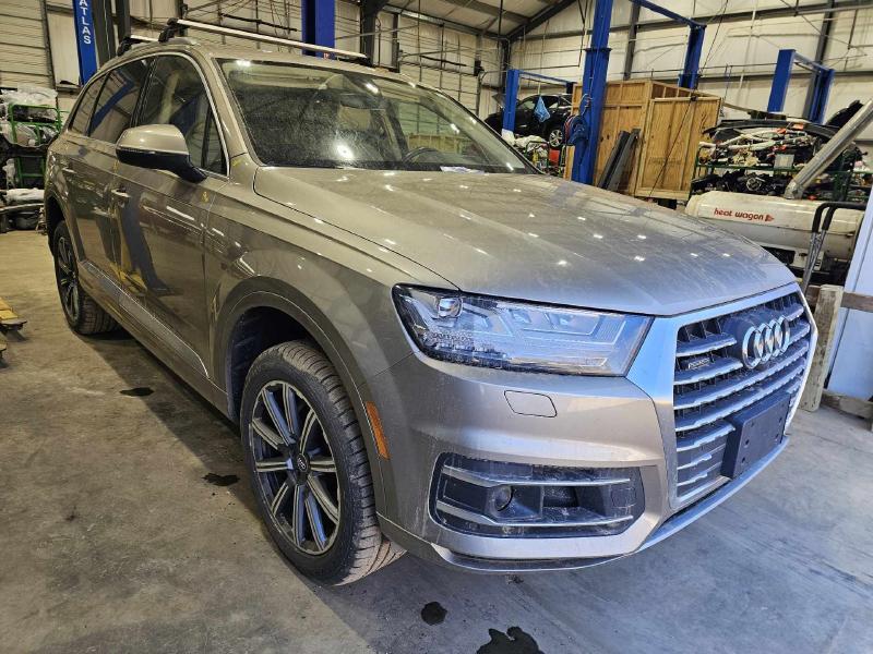 2017 Audi Q7 Center Pillar