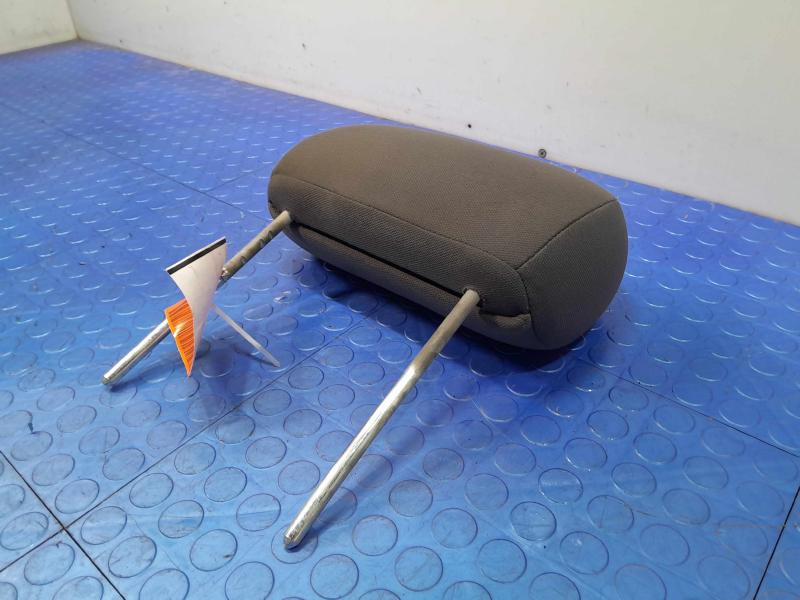 2005 Ford Explorer Headrest