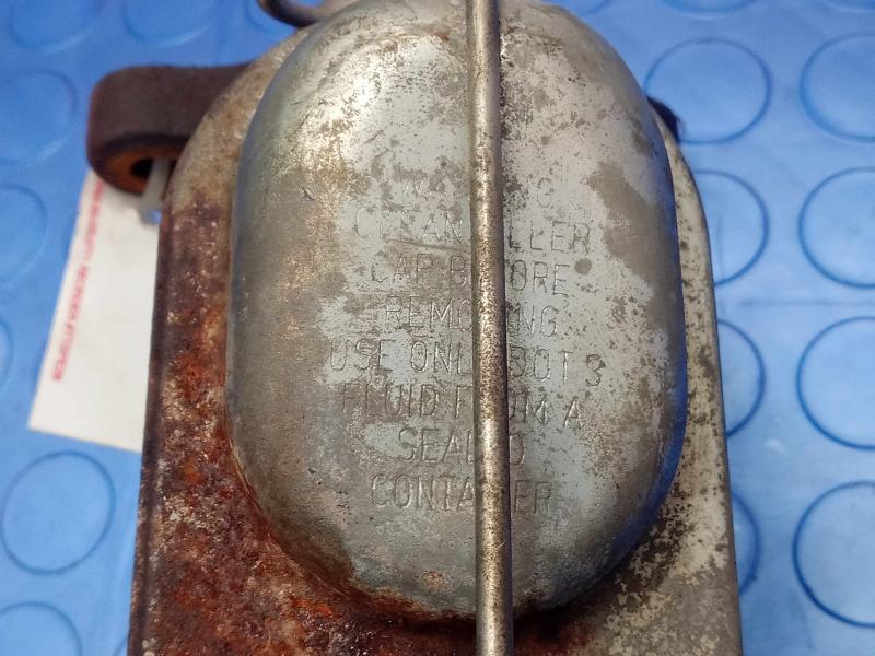 1975-1980 Ford Granada Brake Master Cylinder Assembly Genuine OEM D6FZ2140C