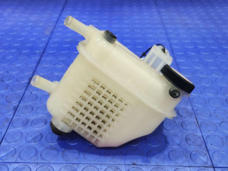 2017 Toyota Prius Coolant Recovery Bottle