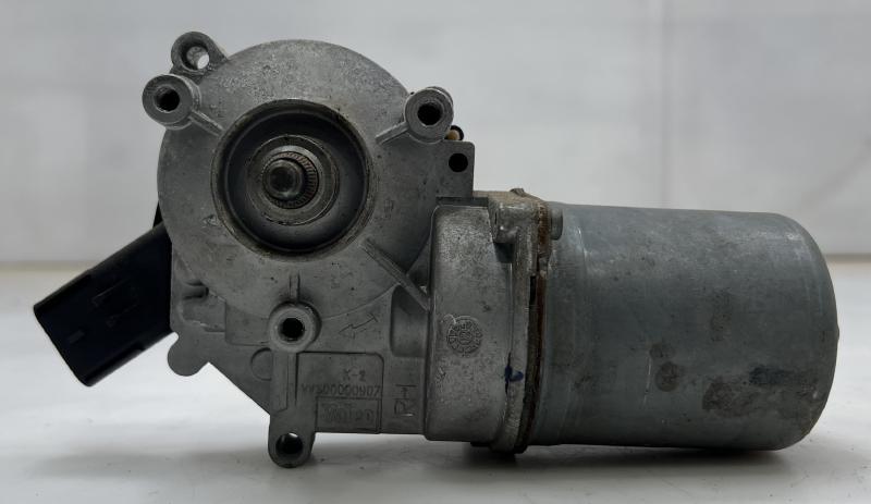 2013 Chrysler Town & Country Wiper Motor Front