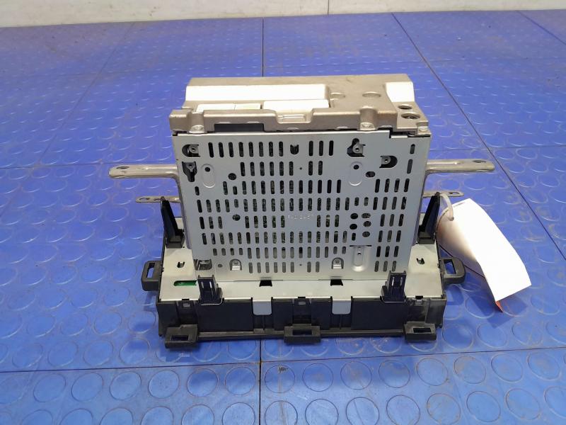 2011 Toyota Prius Audio & Visual Equip.(Radio)