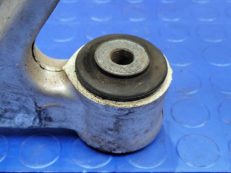 2009 Volkswagen Tiguan Lower Control Arm Front