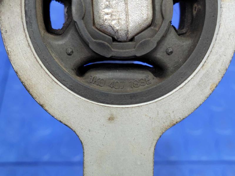 2009 Volkswagen Tiguan Lower Control Arm Front