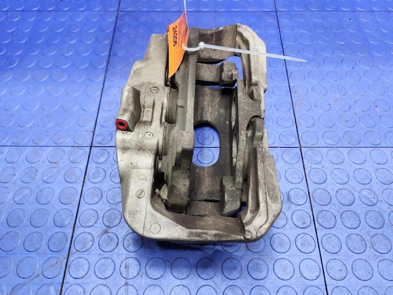 2015 Audi A6 Caliper